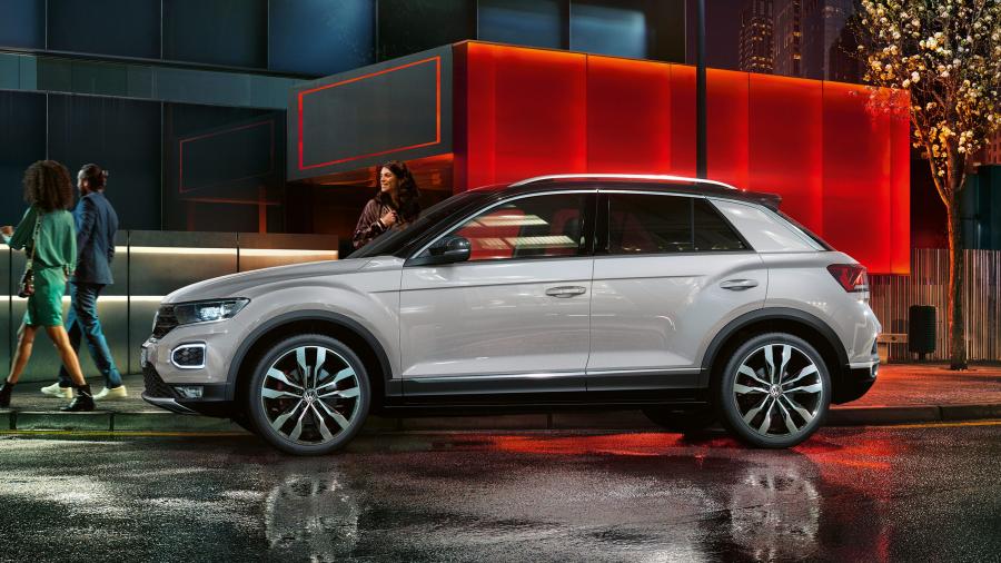  Volkswagen T-Roc Edition190 2017 года  (фото 3 из 5)